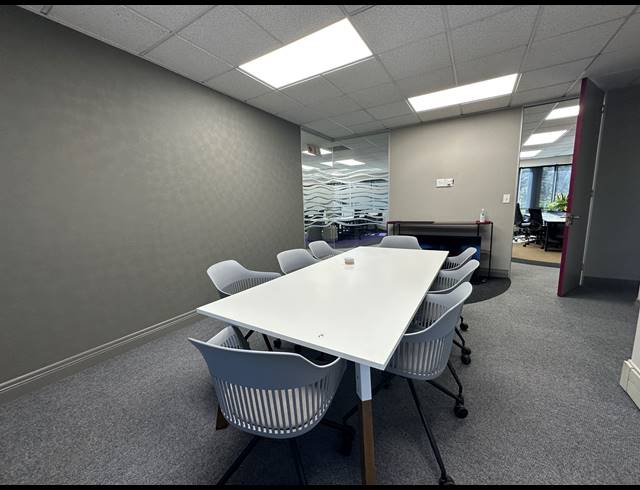 574M² OFFICE TO LET IN WOODMEAD